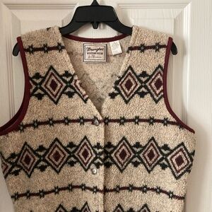 Wrangler Women's Large Cream and Burgundy Patterned  Vest